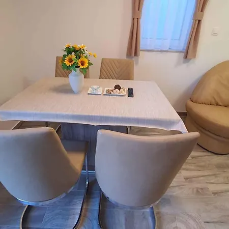 In - Balaton 41945 Lejlighed Siófok